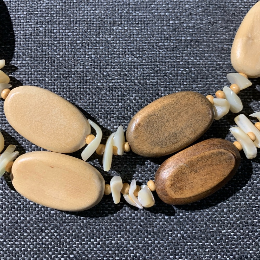 Chunky wood necklace